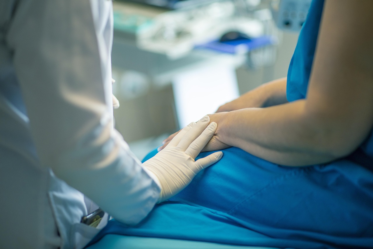 Breast Lift vs Breast Augmentation: Understanding the Differences and Choosing the Right Procedure for You - 2